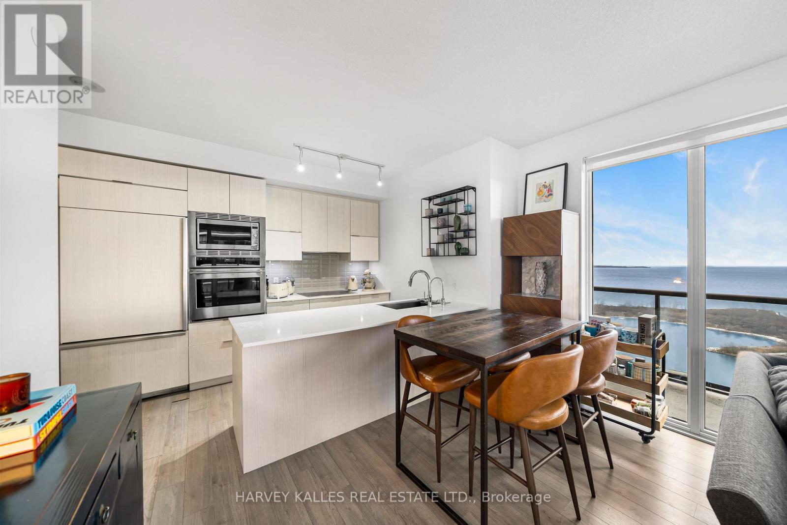 2703 - 56 Annie Craig Drive, Toronto, Ontario  M8V 0C8 - Photo 9 - W12881232