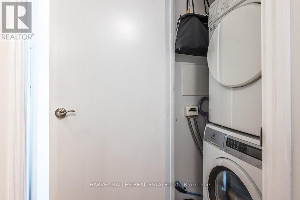 201 - 8 Scollard Street, Toronto, Ontario M5R 1M2 - Photo 3 - C12882334