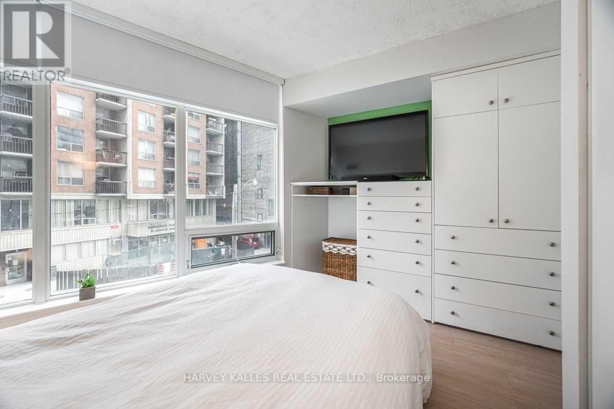 201 - 8 Scollard Street, Toronto, Ontario M5R 1M2 - Photo 4 - C12882334