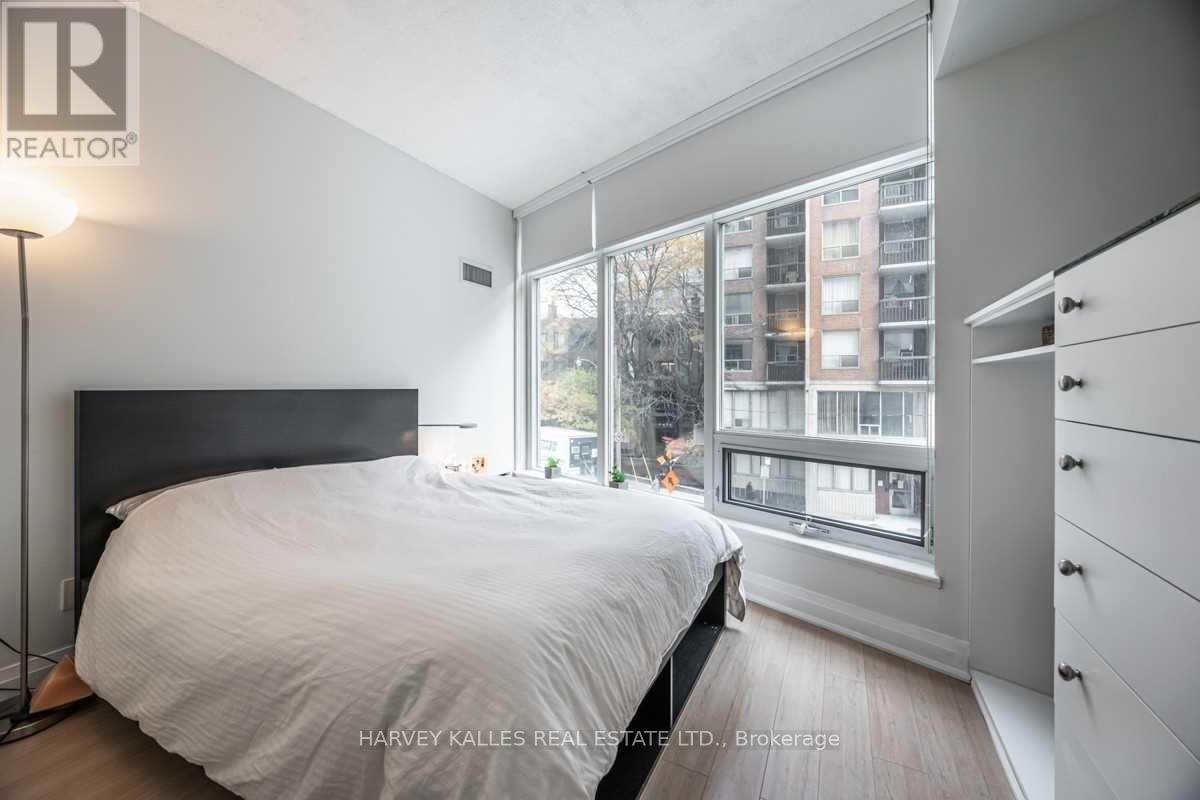 201 - 8 Scollard Street, Toronto, Ontario M5R 1M2 - Photo 5 - C12882334