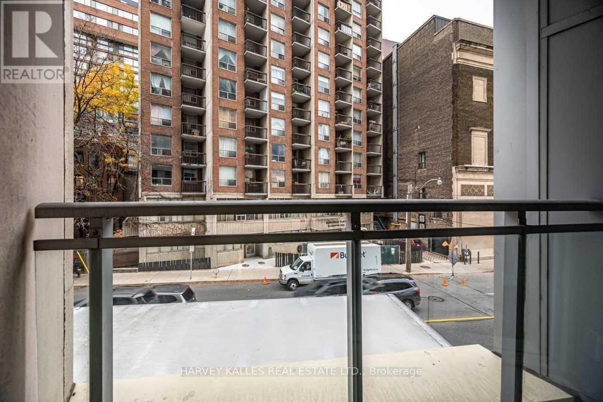 201 - 8 Scollard Street, Toronto, Ontario M5R 1M2 - Photo 6 - C12882334