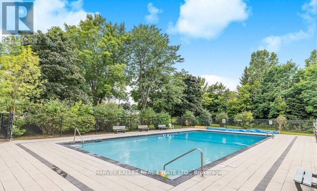 82 Poplar Crescent, Aurora, Ontario  L4G 3L3 - Photo 13 - N12882202