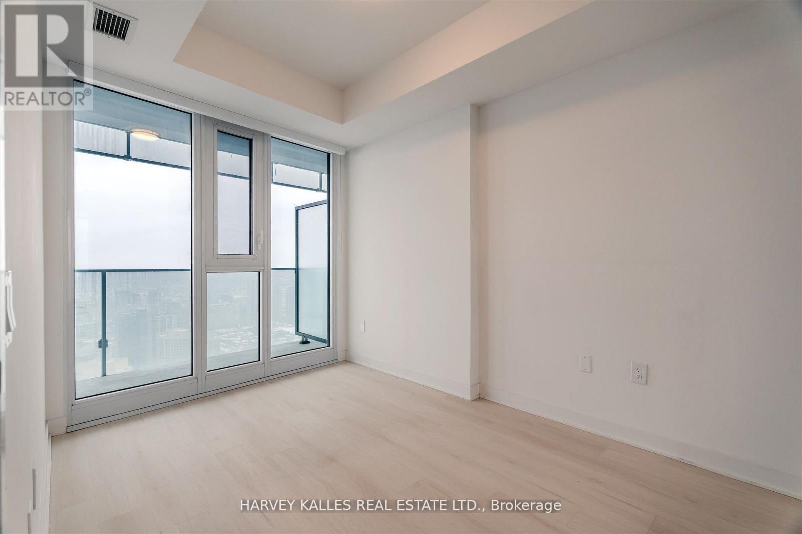 5211 - 3900 Confederation Parkway, Mississauga, Ontario  L5B 0M3 - Photo 15 - W12882178