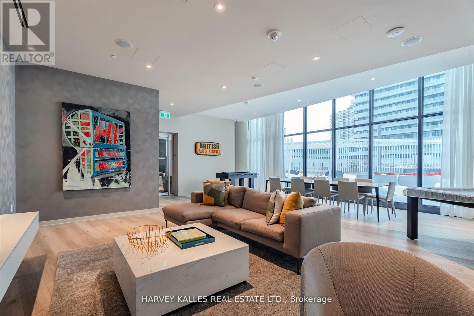 5211 - 3900 Confederation Parkway, Mississauga, Ontario  L5B 0M3 - Photo 26 - W12882178