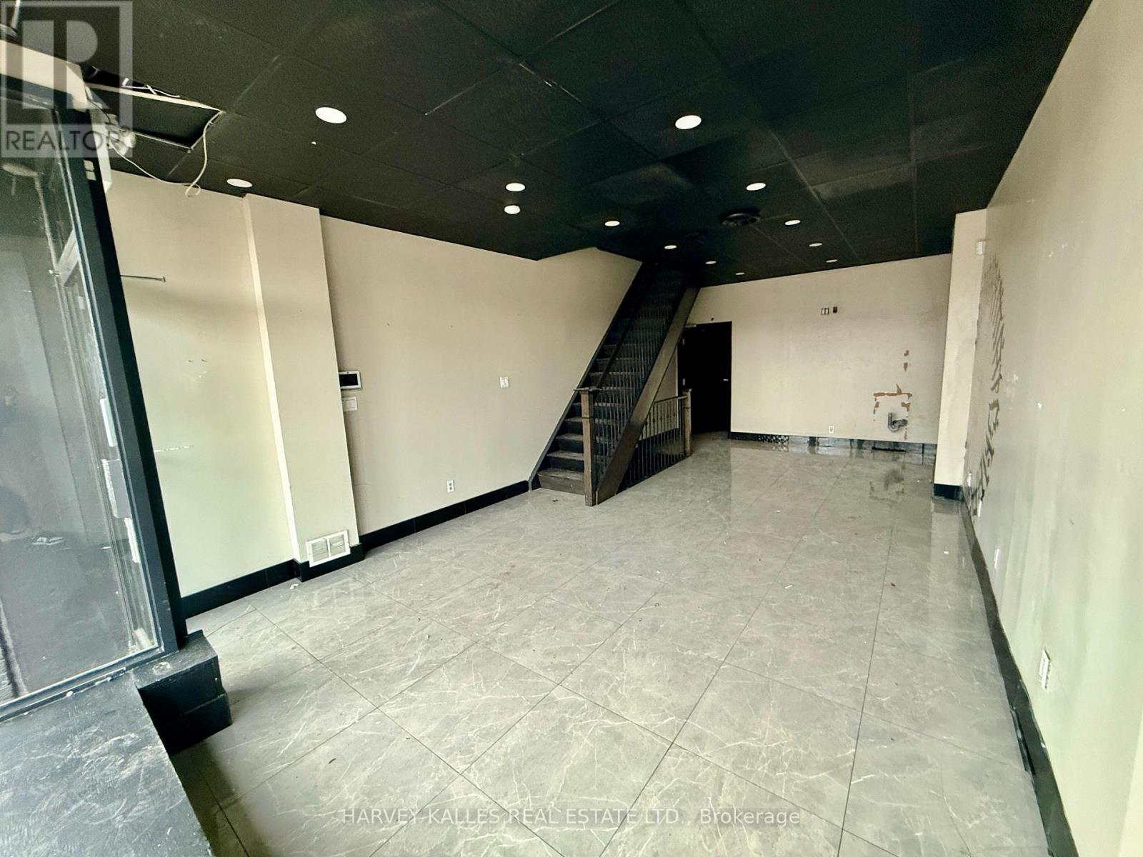 872 Dundas Street W, Toronto, Ontario  M6J 1V7 - Photo 4 - C12883838