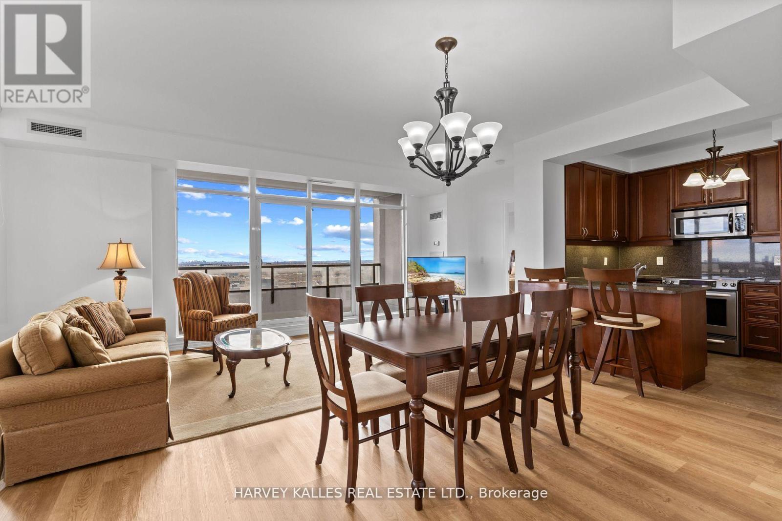 1206 - 9235 Jane Street, Vaughan, Ontario  L6A 0J8 - Photo 10 - N12885836