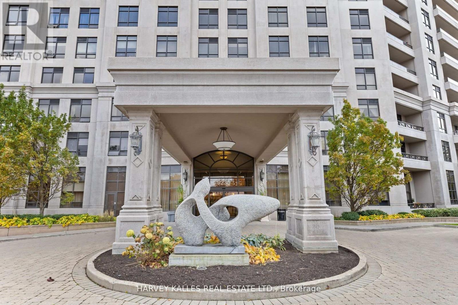 1206 - 9235 Jane Street, Vaughan, Ontario  L6A 0J8 - Photo 2 - N12885836