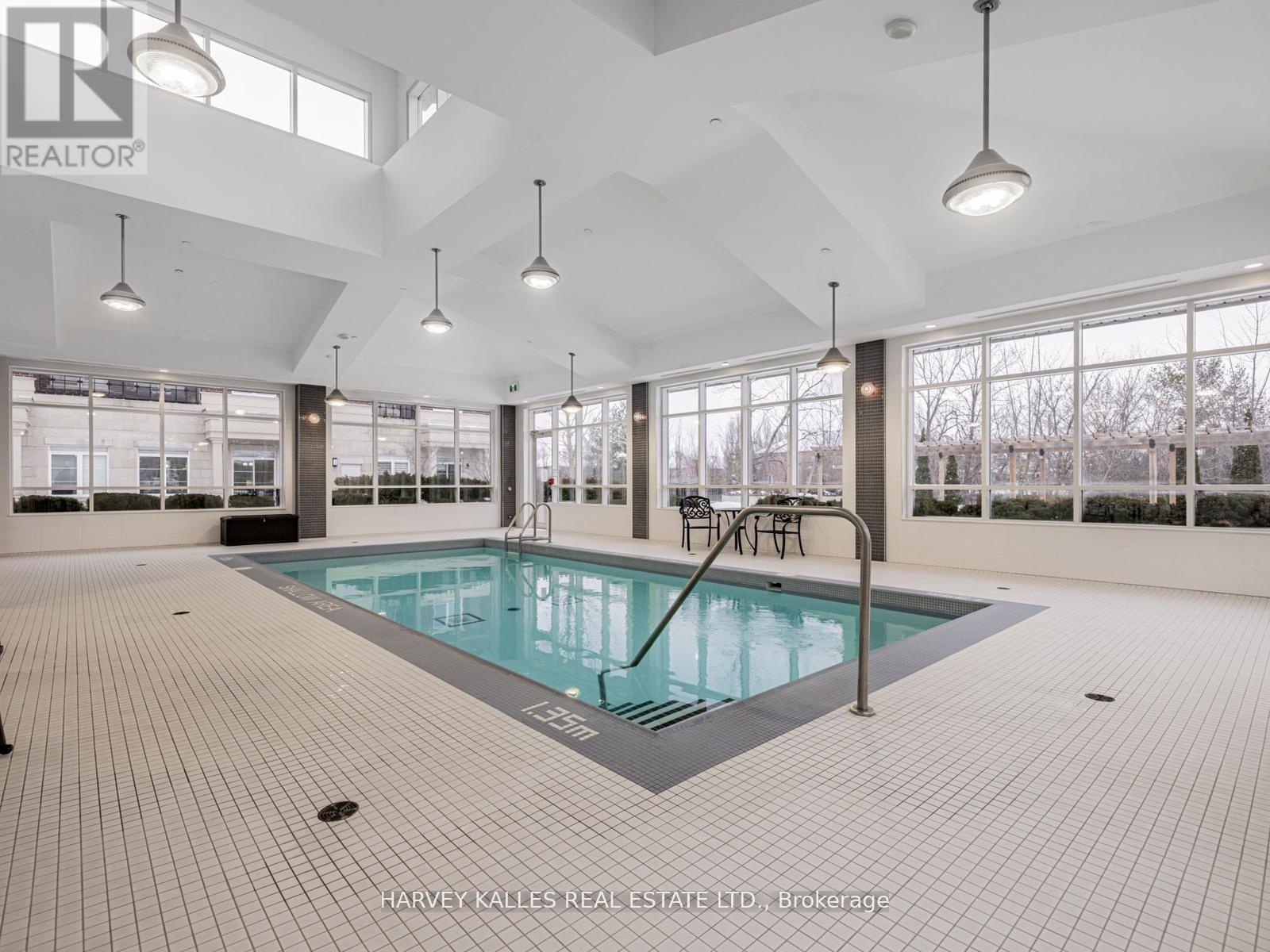 112 - 7 Bond Crescent, Richmond Hill, Ontario  L4E 1E6 - Photo 17 - N12886118