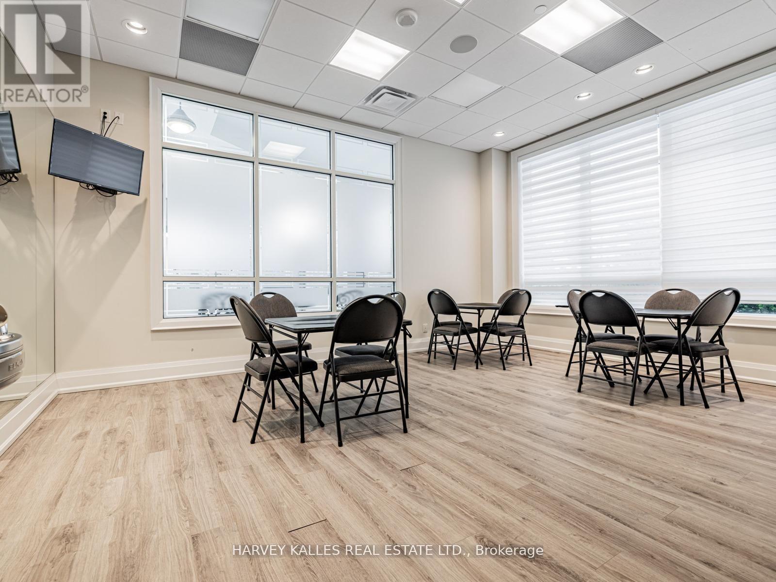 112 - 7 Bond Crescent, Richmond Hill, Ontario  L4E 1E6 - Photo 22 - N12886118