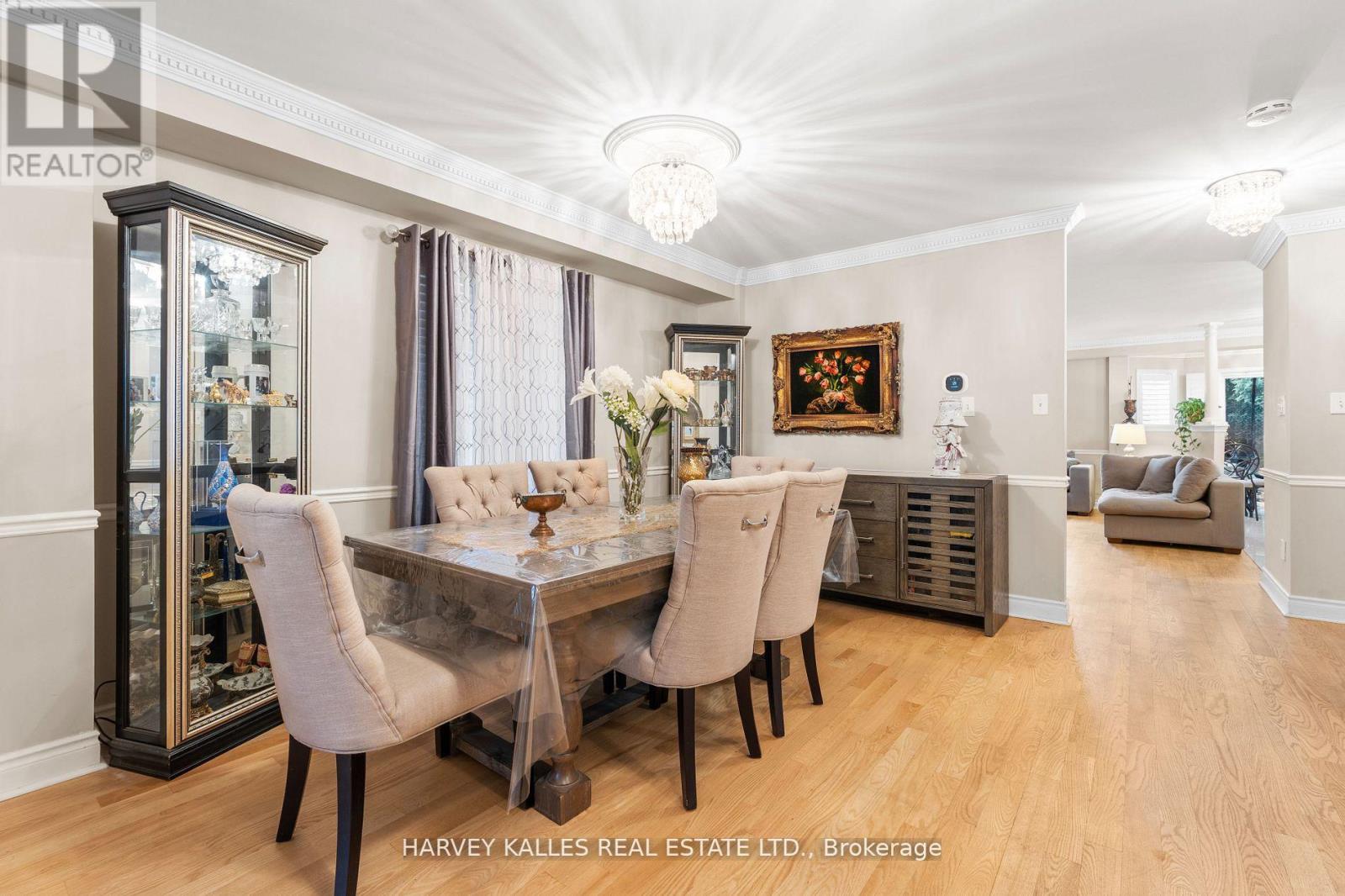 62 Kalmar Crescent, Richmond Hill, Ontario  L4E 3Z4 - Photo 10 - N12886276