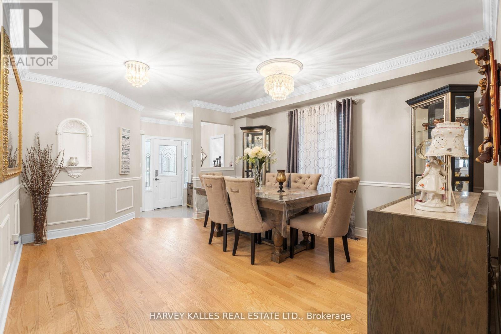 62 Kalmar Crescent, Richmond Hill, Ontario  L4E 3Z4 - Photo 13 - N12886276