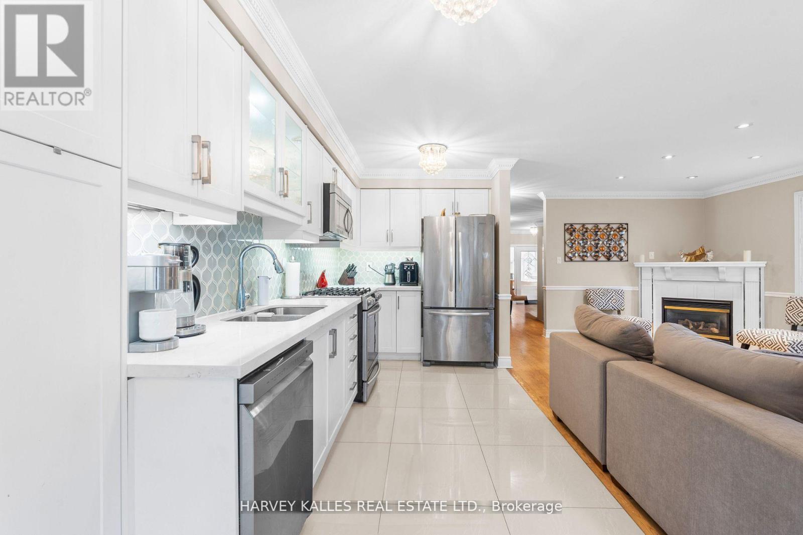 62 Kalmar Crescent, Richmond Hill, Ontario  L4E 3Z4 - Photo 16 - N12886276