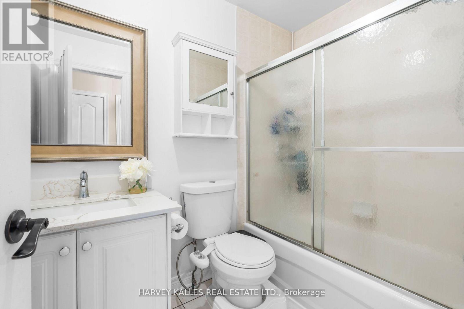 62 Kalmar Crescent, Richmond Hill, Ontario  L4E 3Z4 - Photo 31 - N12886276