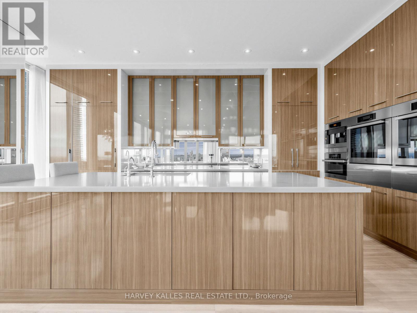 4702 - 50 Yorkville Avenue, Toronto, Ontario  M4W 0A4 - Photo 10 - C12886482