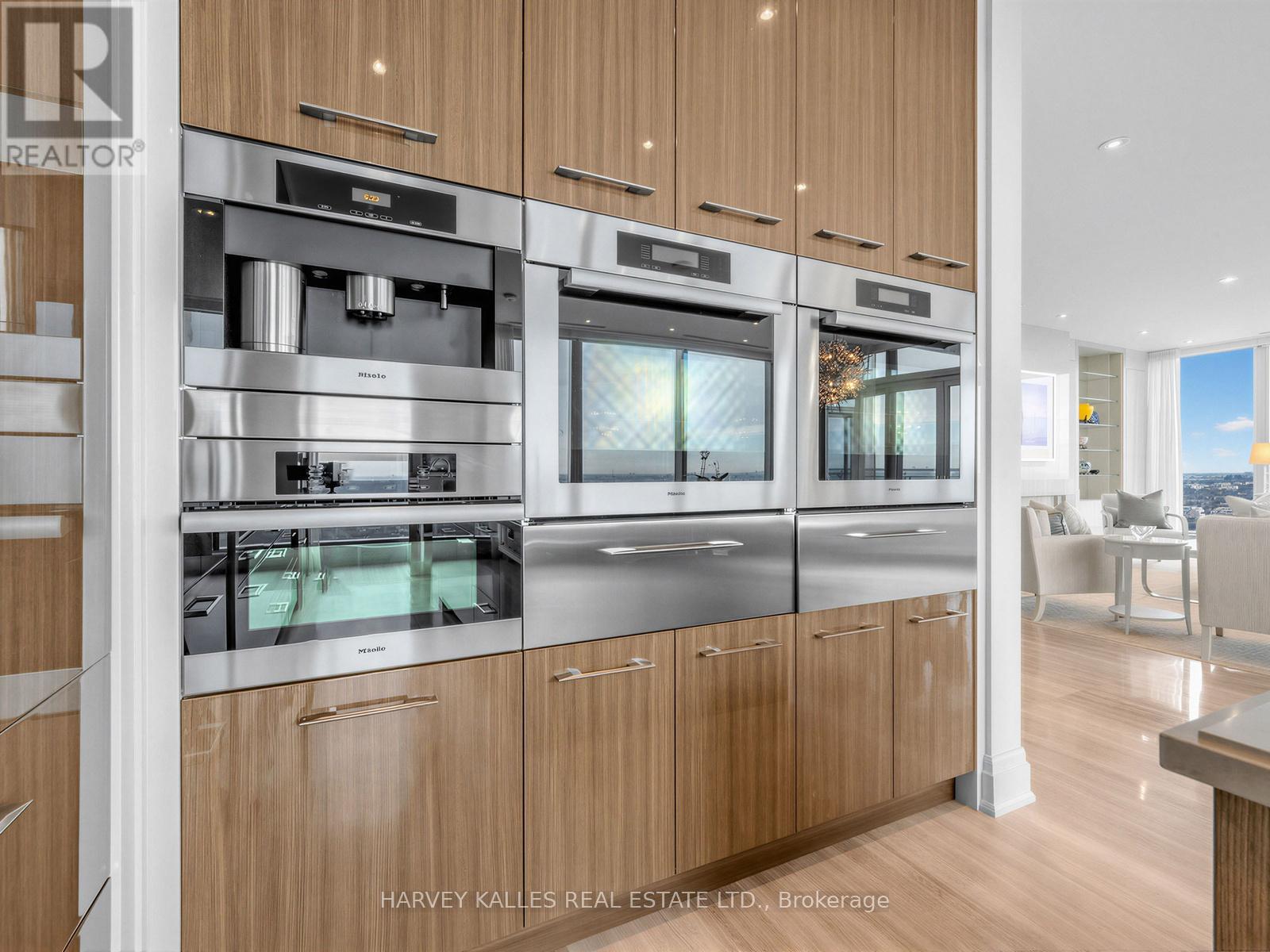 4702 - 50 Yorkville Avenue, Toronto, Ontario  M4W 0A4 - Photo 11 - C12886482