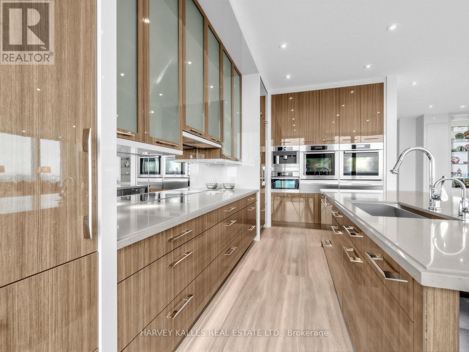 4702 - 50 Yorkville Avenue, Toronto, Ontario  M4W 0A4 - Photo 13 - C12886482