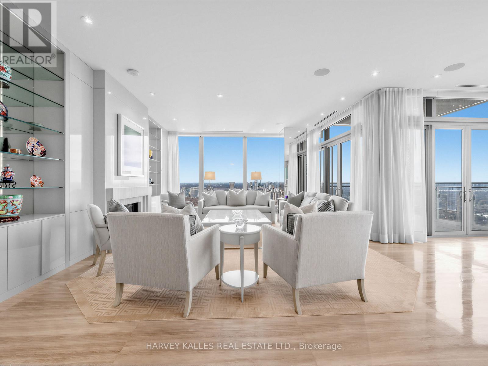 4702 - 50 Yorkville Avenue, Toronto, Ontario  M4W 0A4 - Photo 2 - C12886482