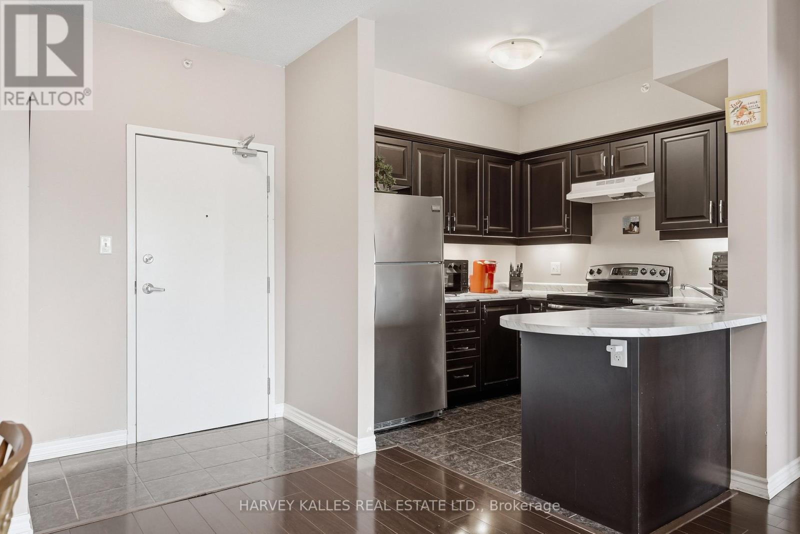 303 - 45 Ferndale Drive, Barrie, Ontario  L4N 5W7 - Photo 11 - S12886634