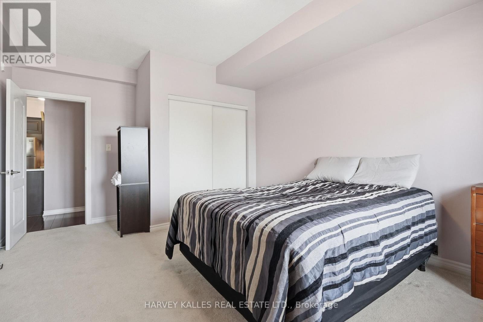 303 - 45 Ferndale Drive, Barrie, Ontario  L4N 5W7 - Photo 17 - S12886634