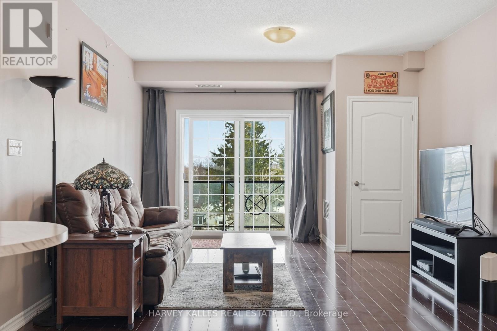 303 - 45 Ferndale Drive, Barrie, Ontario  L4N 5W7 - Photo 6 - S12886634