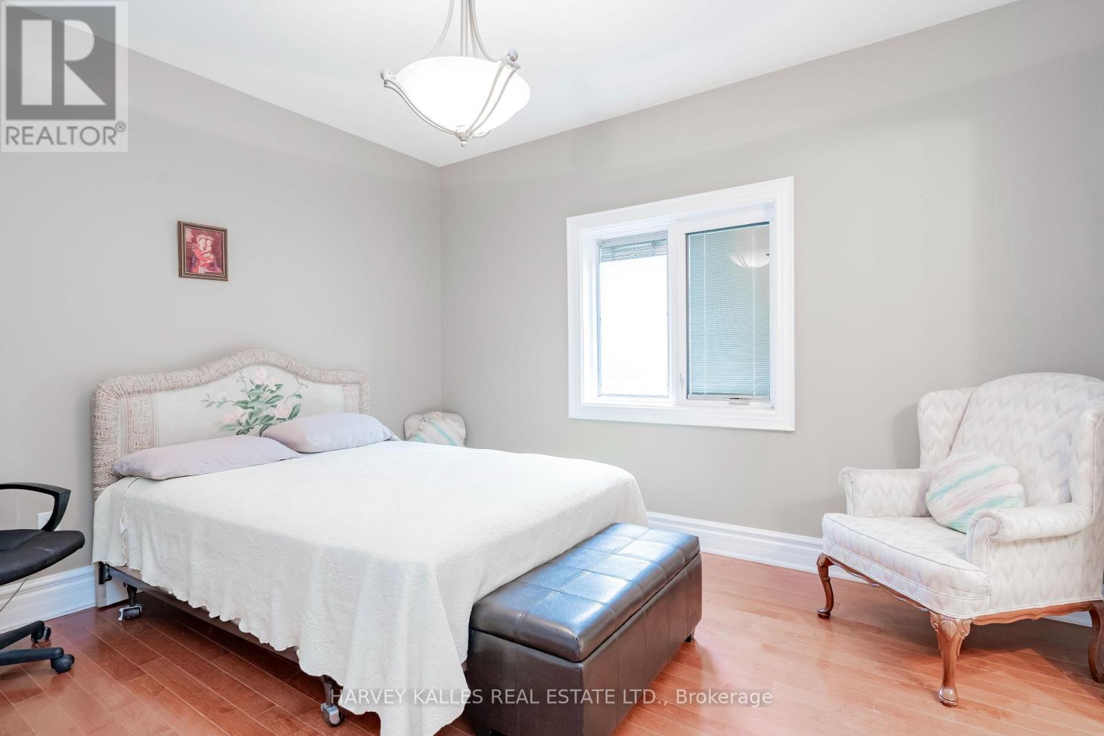 2370 Hammond Road, Mississauga, Ontario  L5K 1T2 - Photo 26 - W12888014