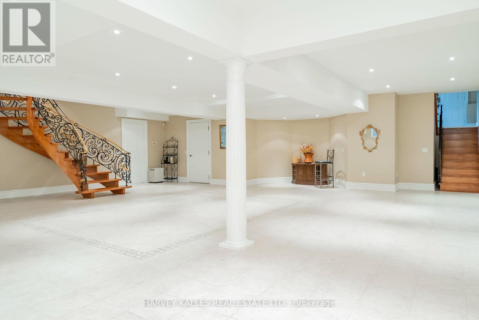 2370 Hammond Road, Mississauga, Ontario  L5K 1T2 - Photo 38 - W12888014