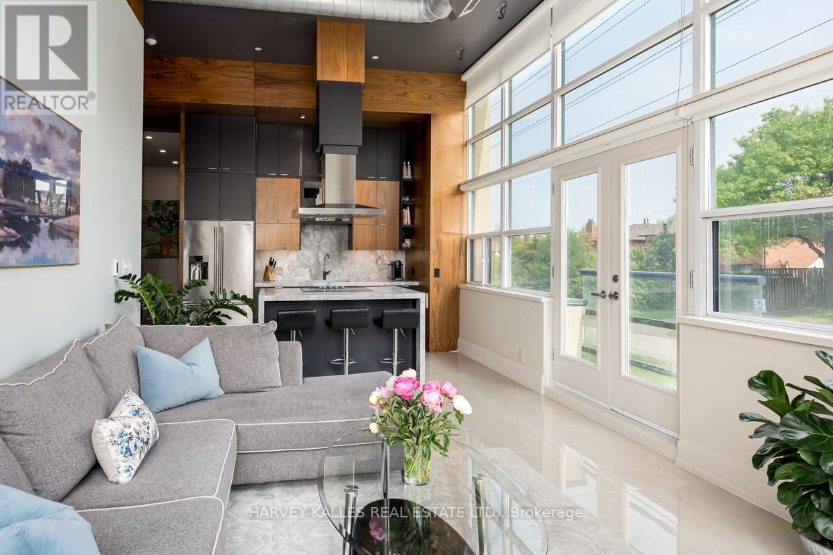 130 - 1001 ROSELAWN AVENUE, Toronto, Ontario