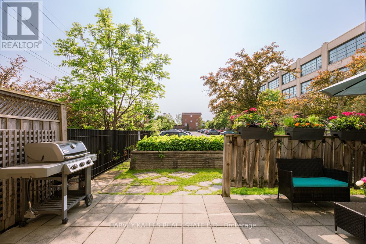 130 - 1001 Roselawn Avenue, Toronto, Ontario  M6B 4M4 - Photo 11 - W12888142