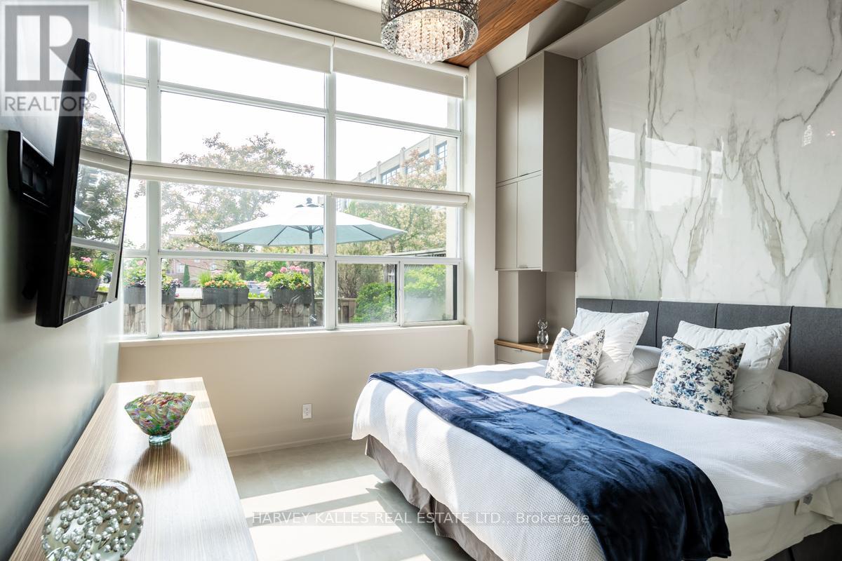 130 - 1001 Roselawn Avenue, Toronto, Ontario  M6B 4M4 - Photo 6 - W12888142