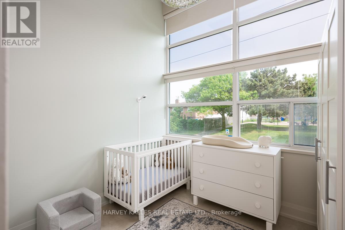 130 - 1001 Roselawn Avenue, Toronto, Ontario  M6B 4M4 - Photo 9 - W12888142