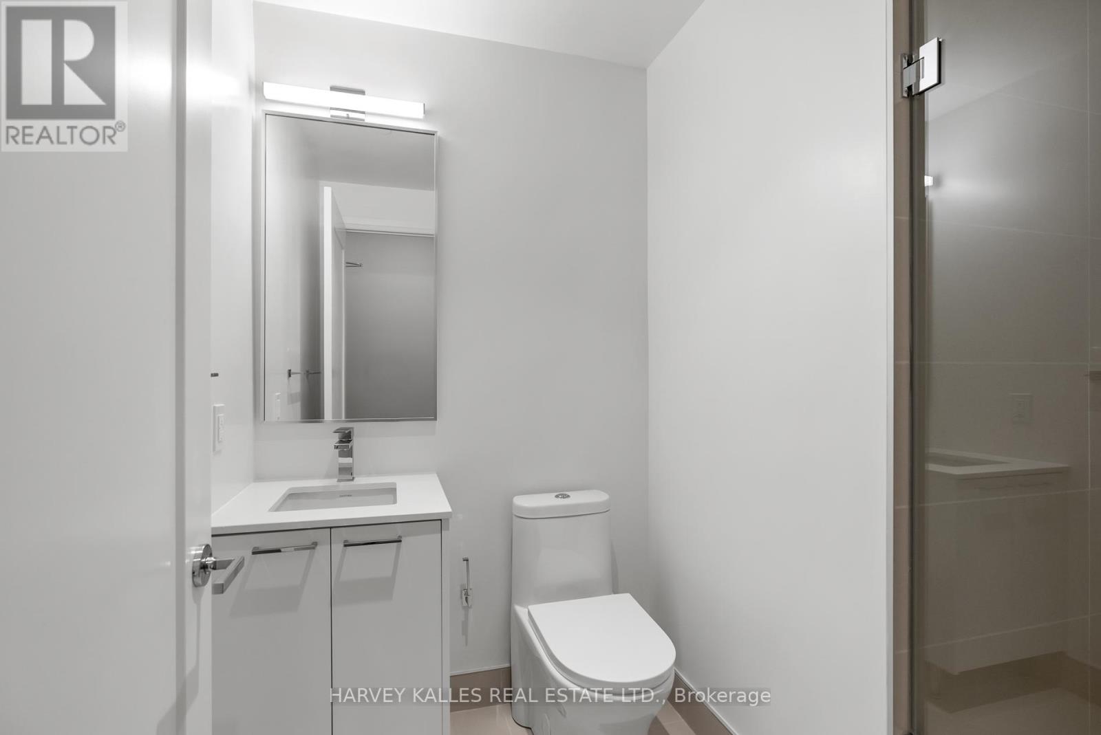305 - 293 The Kingsway, Toronto, Ontario  M9A 3A9 - Photo 10 - W12889310