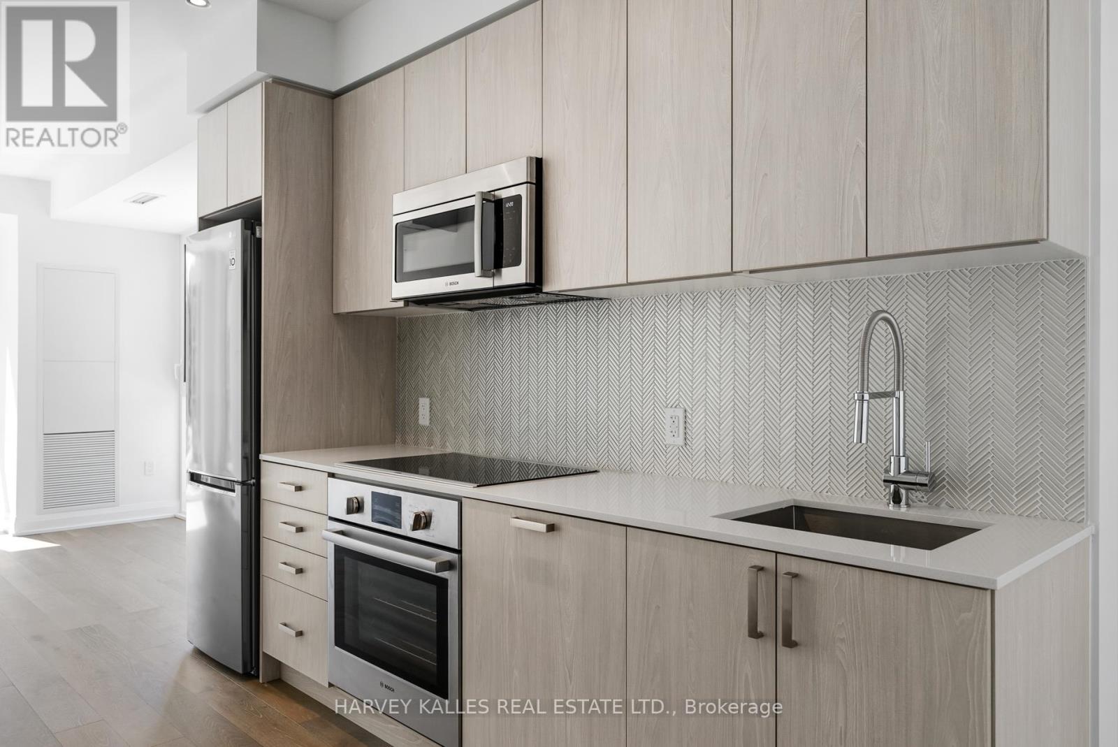 305 - 293 The Kingsway, Toronto, Ontario  M9A 3A9 - Photo 15 - W12889310