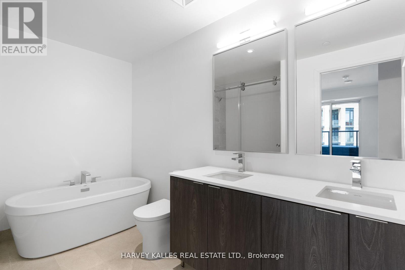519 - 293 The Kingsway, Toronto, Ontario  M9A 3A9 - Photo 17 - W12889378