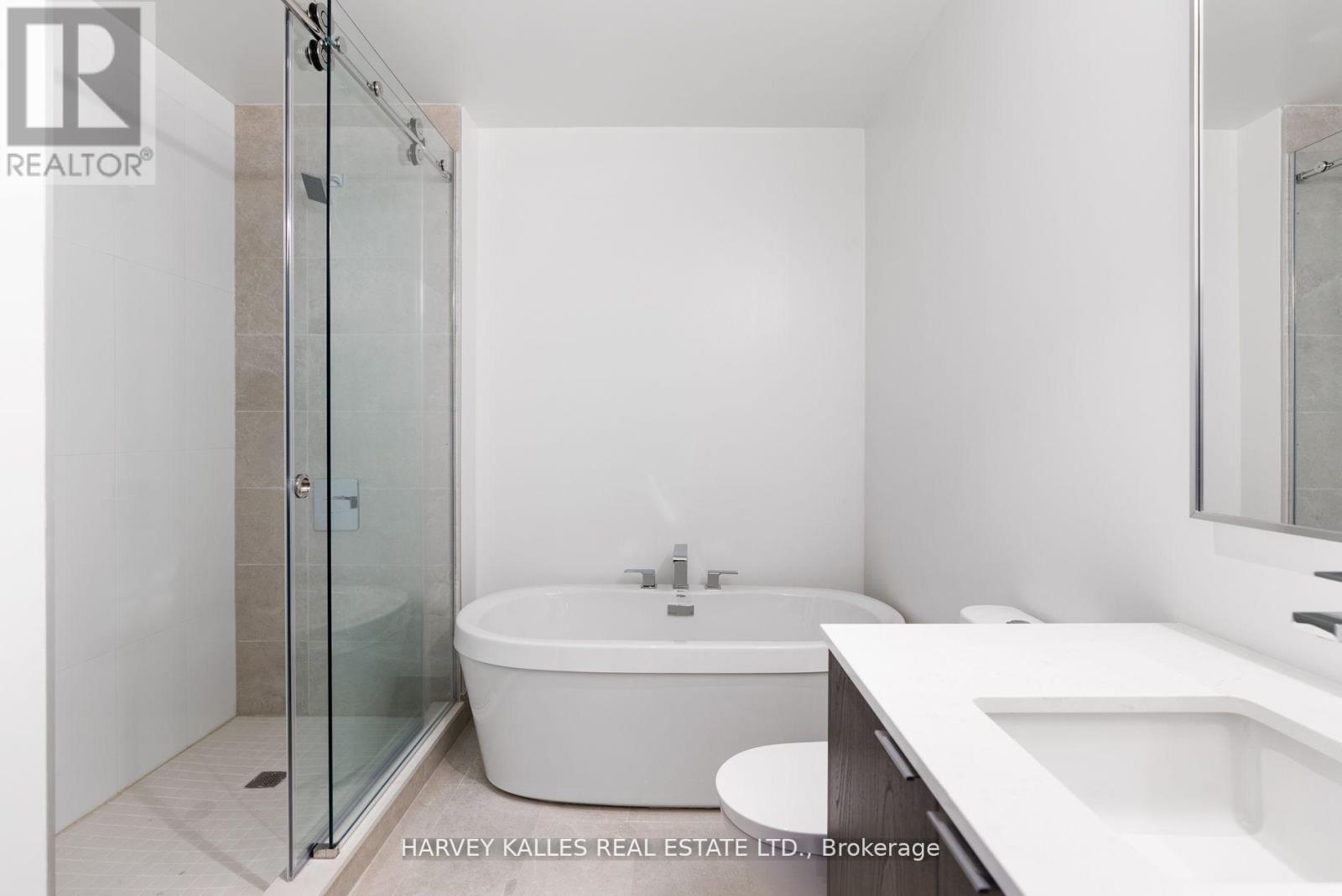 519 - 293 The Kingsway, Toronto, Ontario  M9A 3A9 - Photo 18 - W12889378