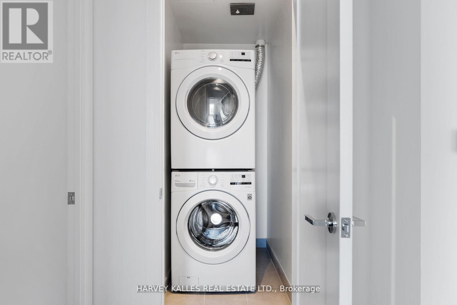 519 - 293 The Kingsway, Toronto, Ontario  M9A 3A9 - Photo 22 - W12889378