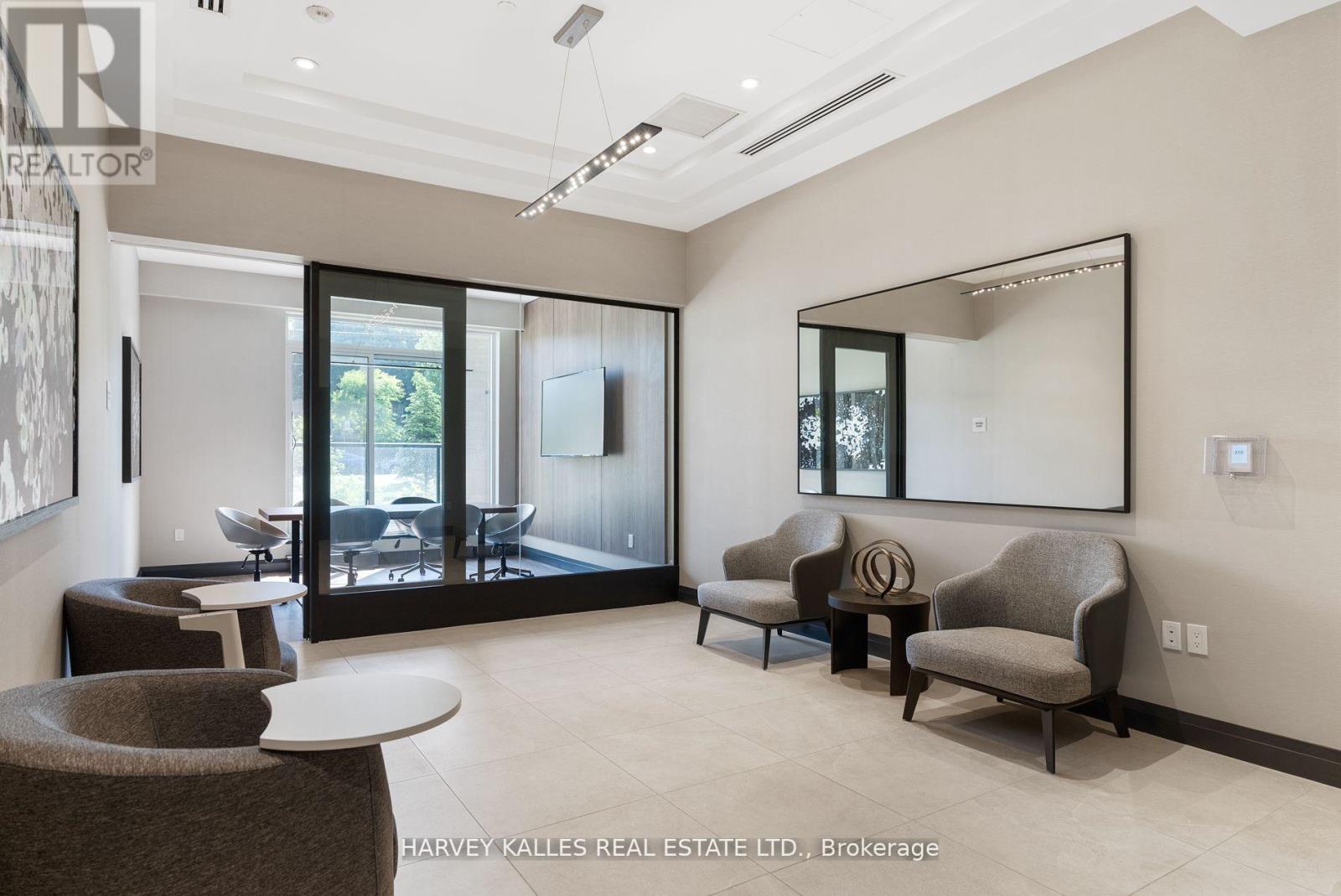 519 - 293 The Kingsway, Toronto, Ontario  M9A 3A9 - Photo 24 - W12889378