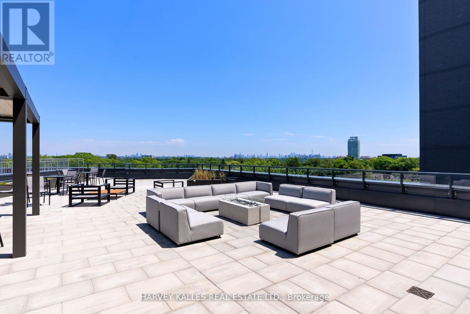 519 - 293 The Kingsway, Toronto, Ontario  M9A 3A9 - Photo 29 - W12889378