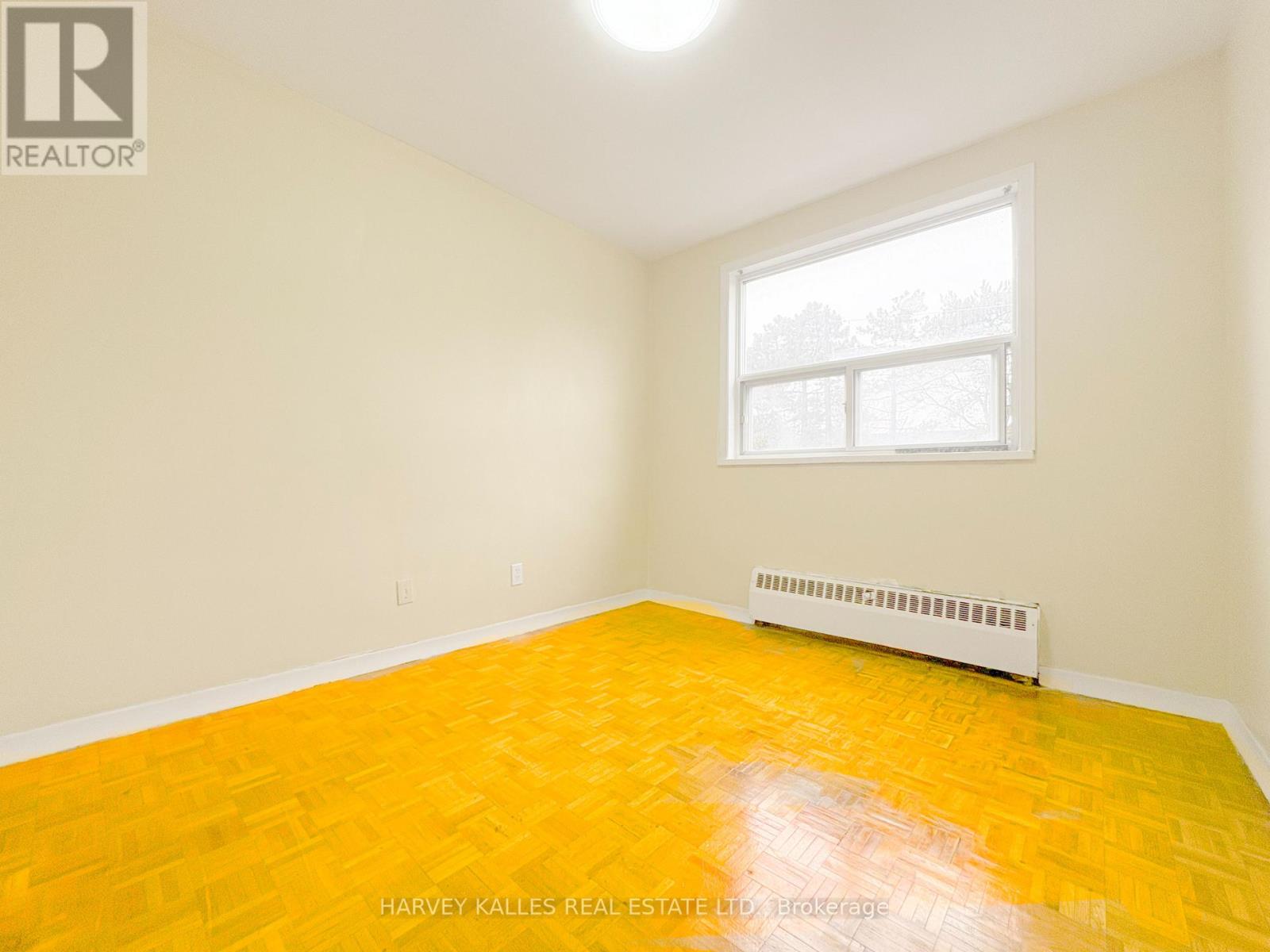 8 - 90 Blackfriar Avenue, Toronto, Ontario  M9R 3S9 - Photo 6 - W12889432