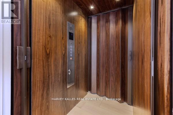 3279 Lakeshore Road, Burlington, Ontario  L7N 1A7 - Photo 5 - W12890228