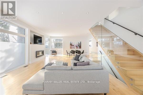 3279 Lakeshore Road, Burlington, Ontario  L7N 1A7 - Photo 8 - W12890228