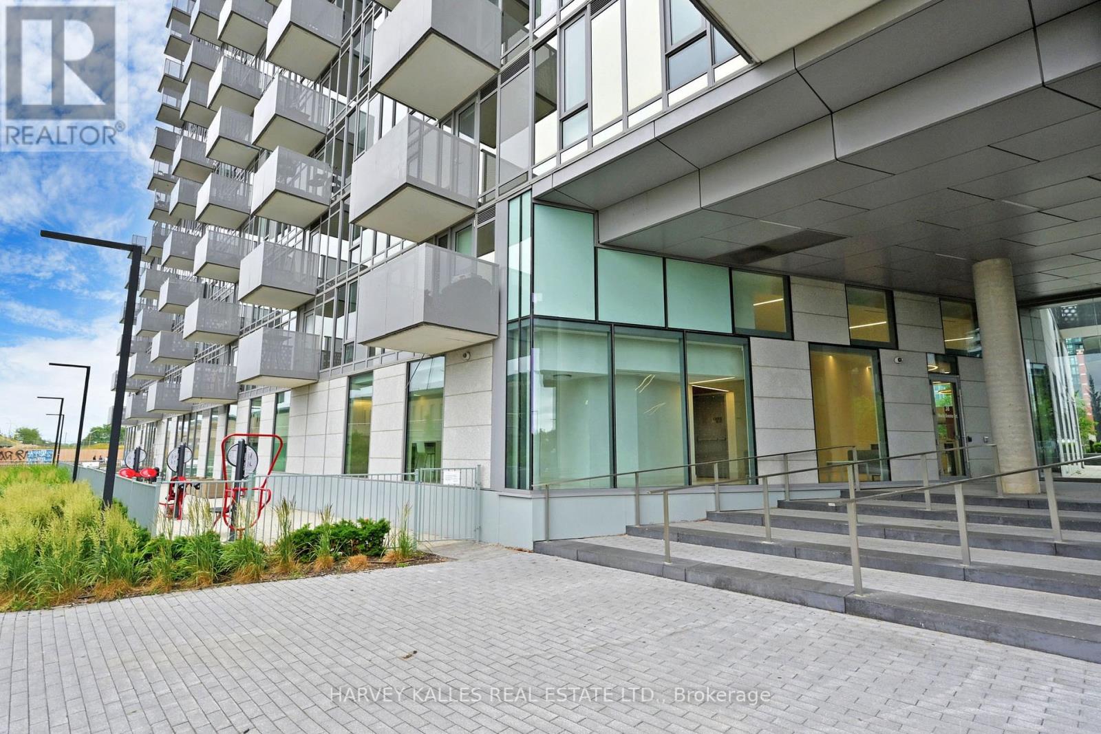 1406 - 38 Monte Kwinter Court, Toronto, Ontario  M3H 0E2 - Photo 5 - C12891814