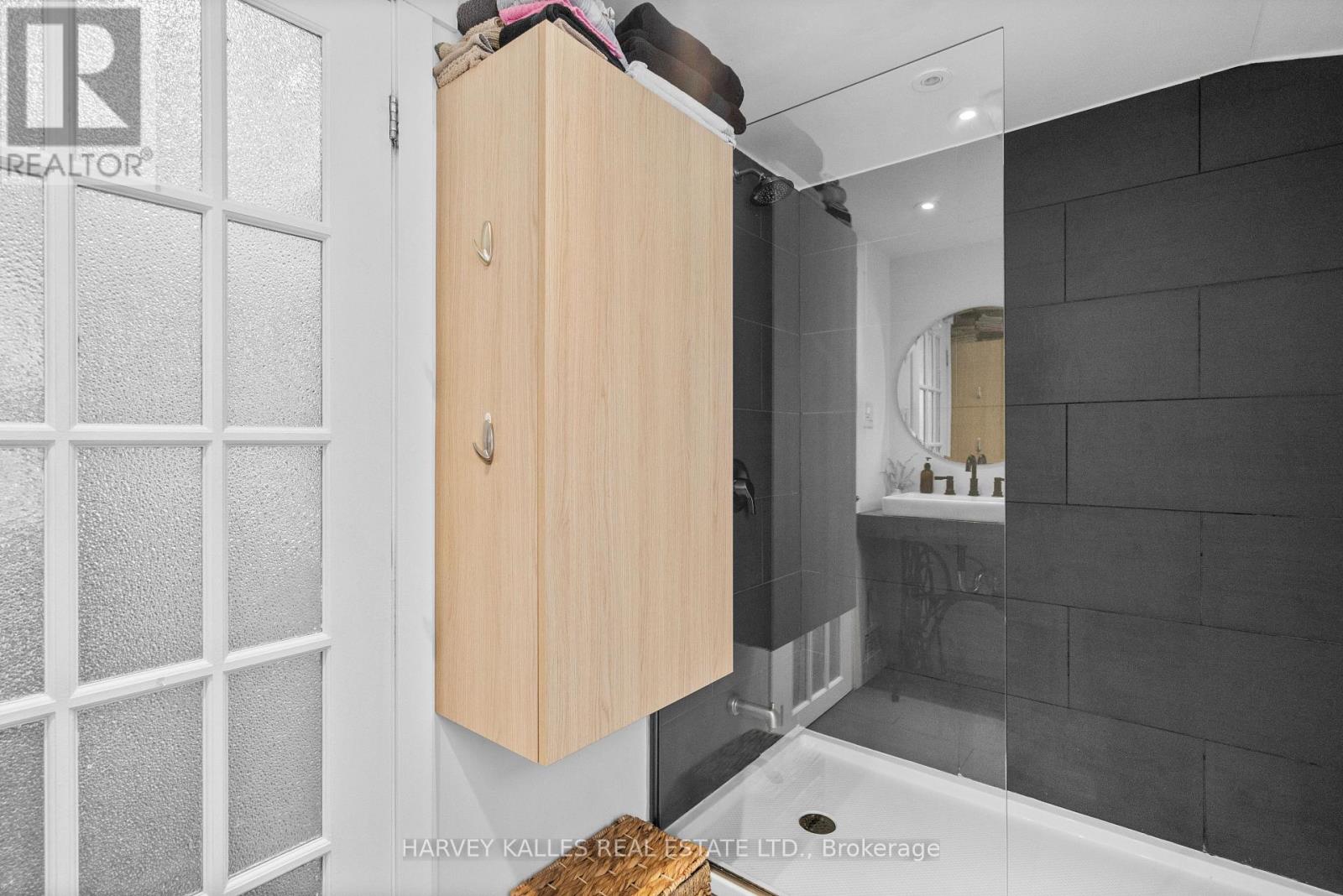 14 Manitoba Street, Toronto, Ontario  M8Y 1C7 - Photo 21 - W12894826