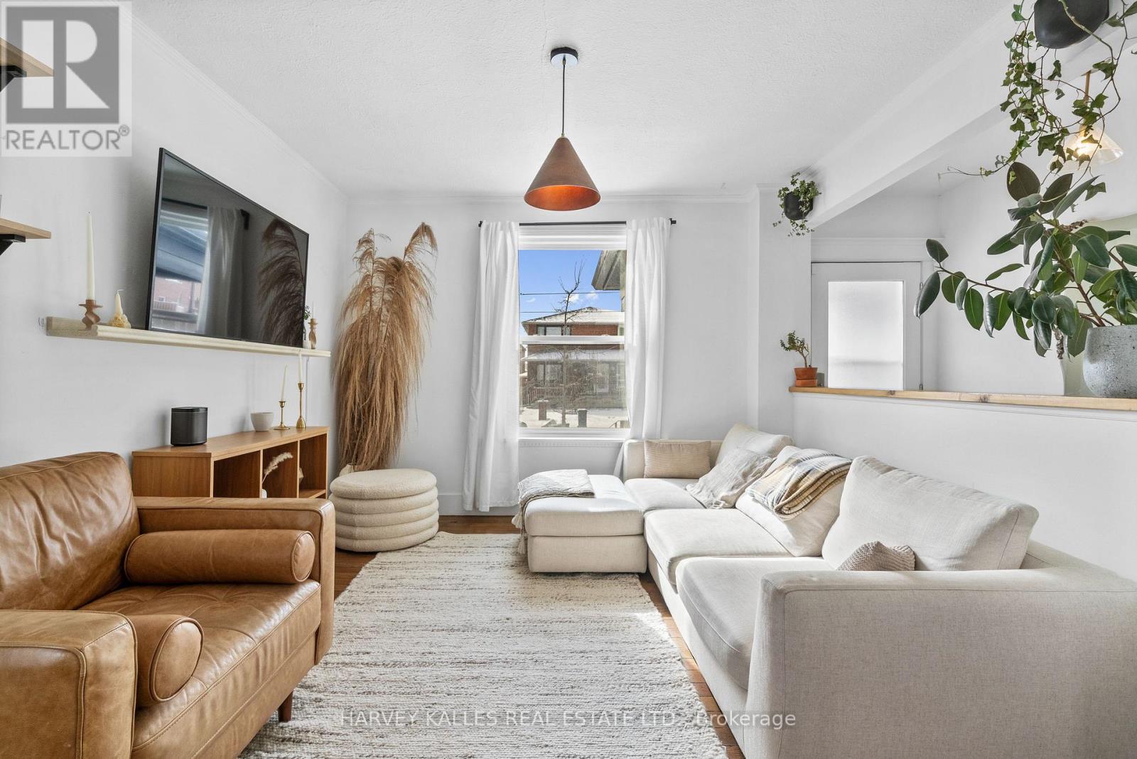 14 Manitoba Street, Toronto, Ontario  M8Y 1C7 - Photo 7 - W12894826