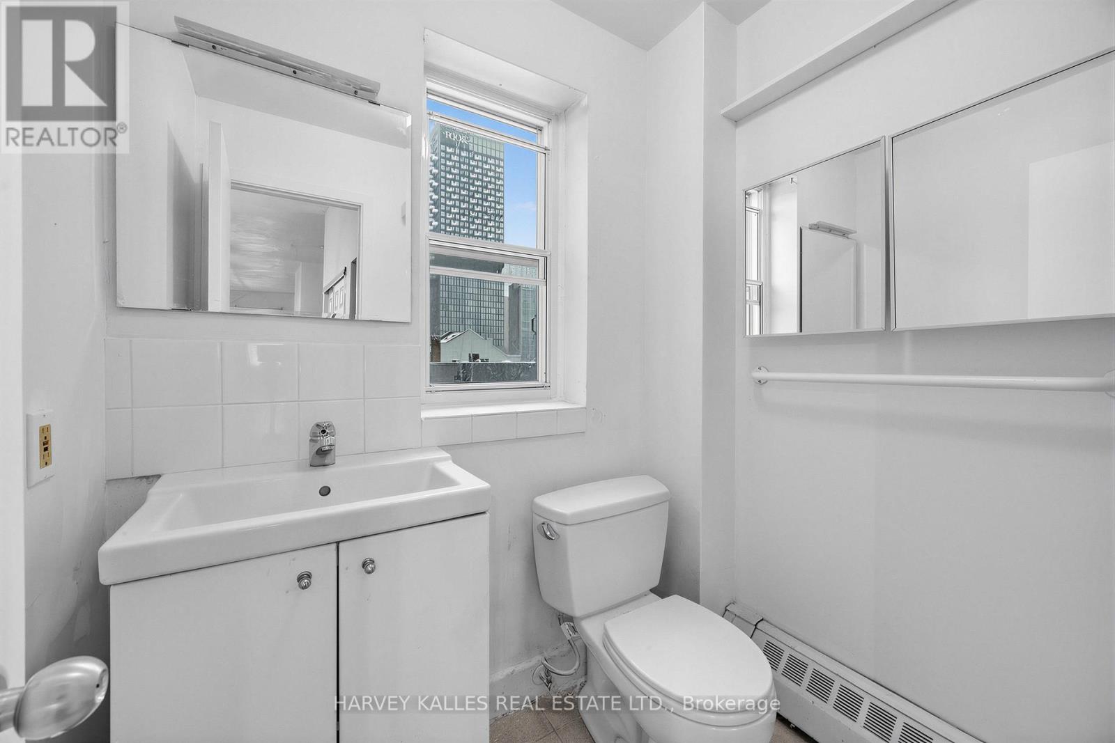 106 Queen Street E, Toronto, Ontario  M5C 1S6 - Photo 27 - C12899382