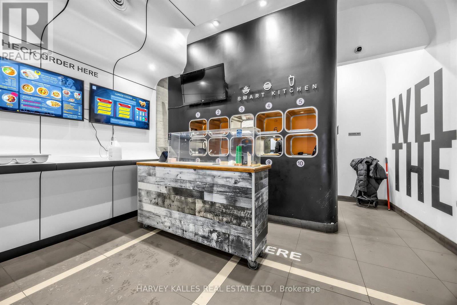 106 Queen Street E, Toronto, Ontario  M5C 1S6 - Photo 5 - C12899468