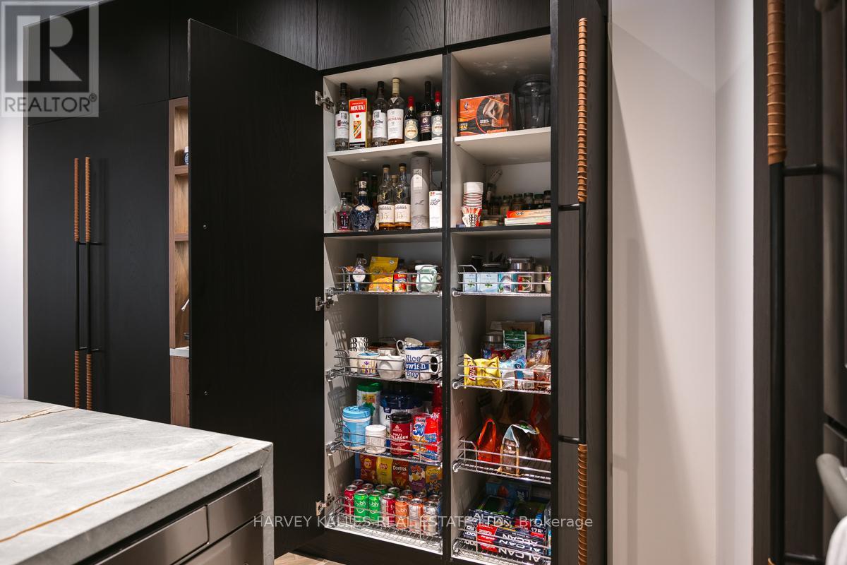 201 - 113 Dupont Street, Toronto, Ontario  M5R 1V4 - Photo 14 - C12899840