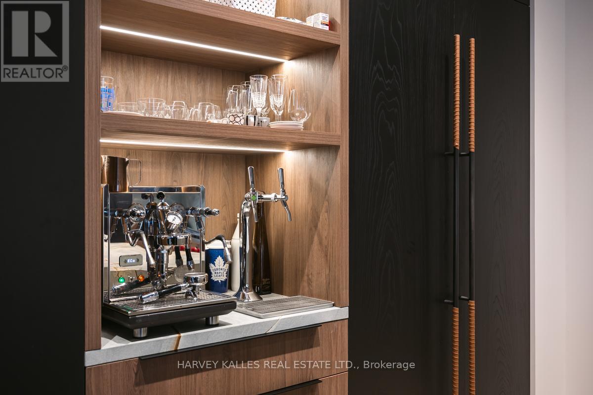 201 - 113 Dupont Street, Toronto, Ontario  M5R 1V4 - Photo 15 - C12899840