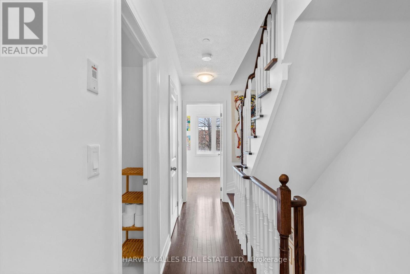 17 Peelar Mews, Toronto, Ontario  M8Y 0B1 - Photo 29 - W12900730