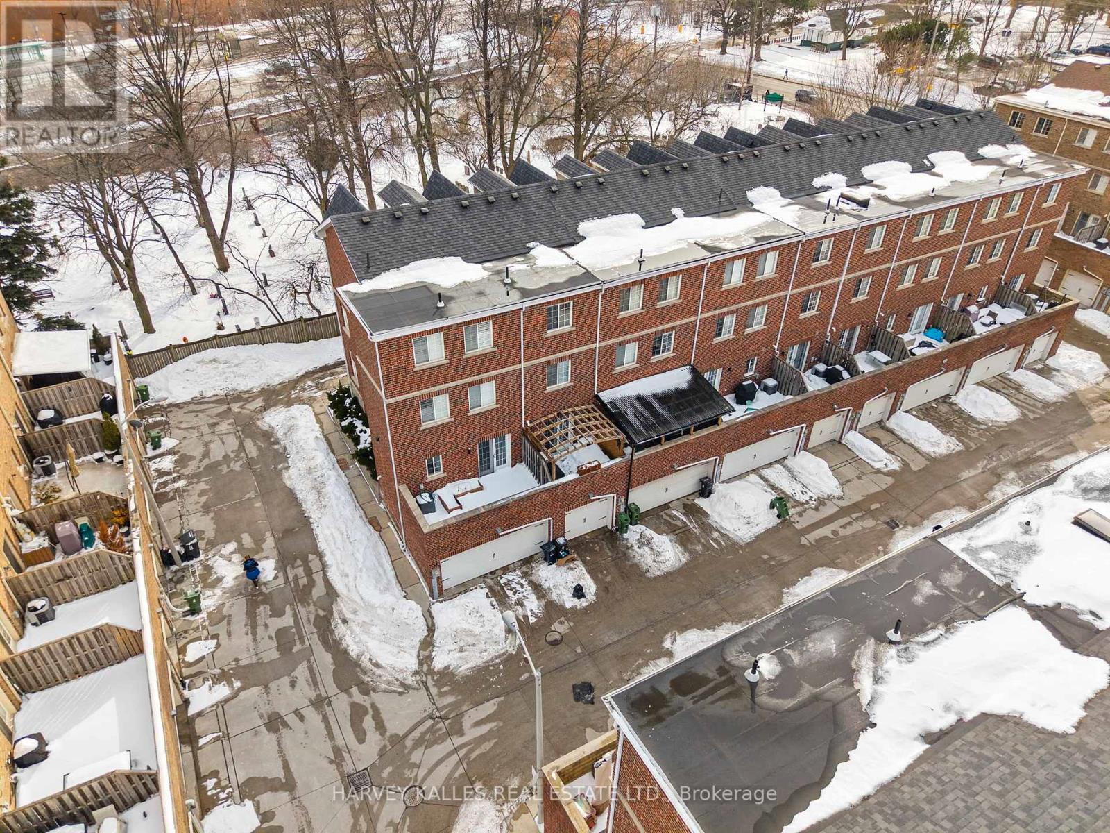 17 Peelar Mews, Toronto, Ontario  M8Y 0B1 - Photo 41 - W12900730