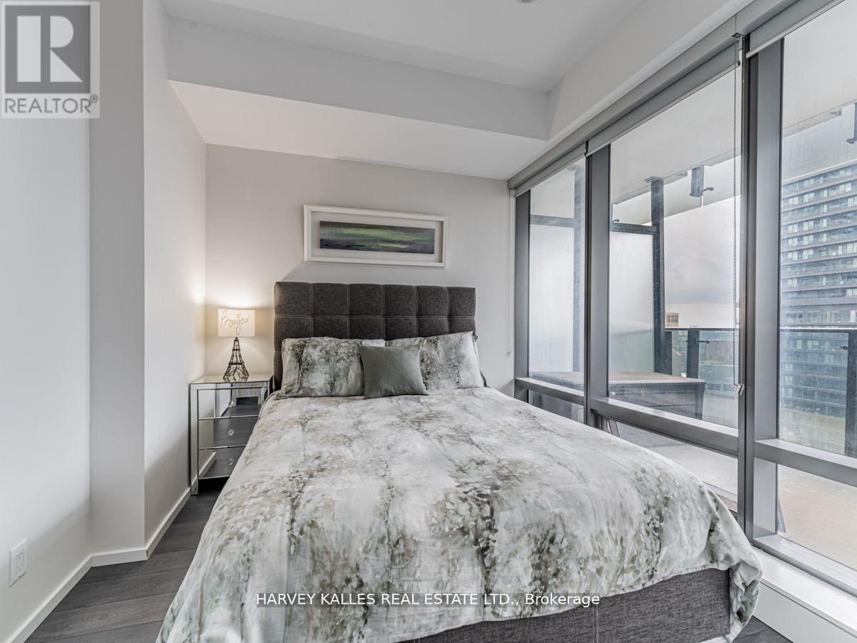 2806 - 5 St Joseph Street, Toronto, Ontario  M4Y 1Z3 - Photo 12 - C12901488